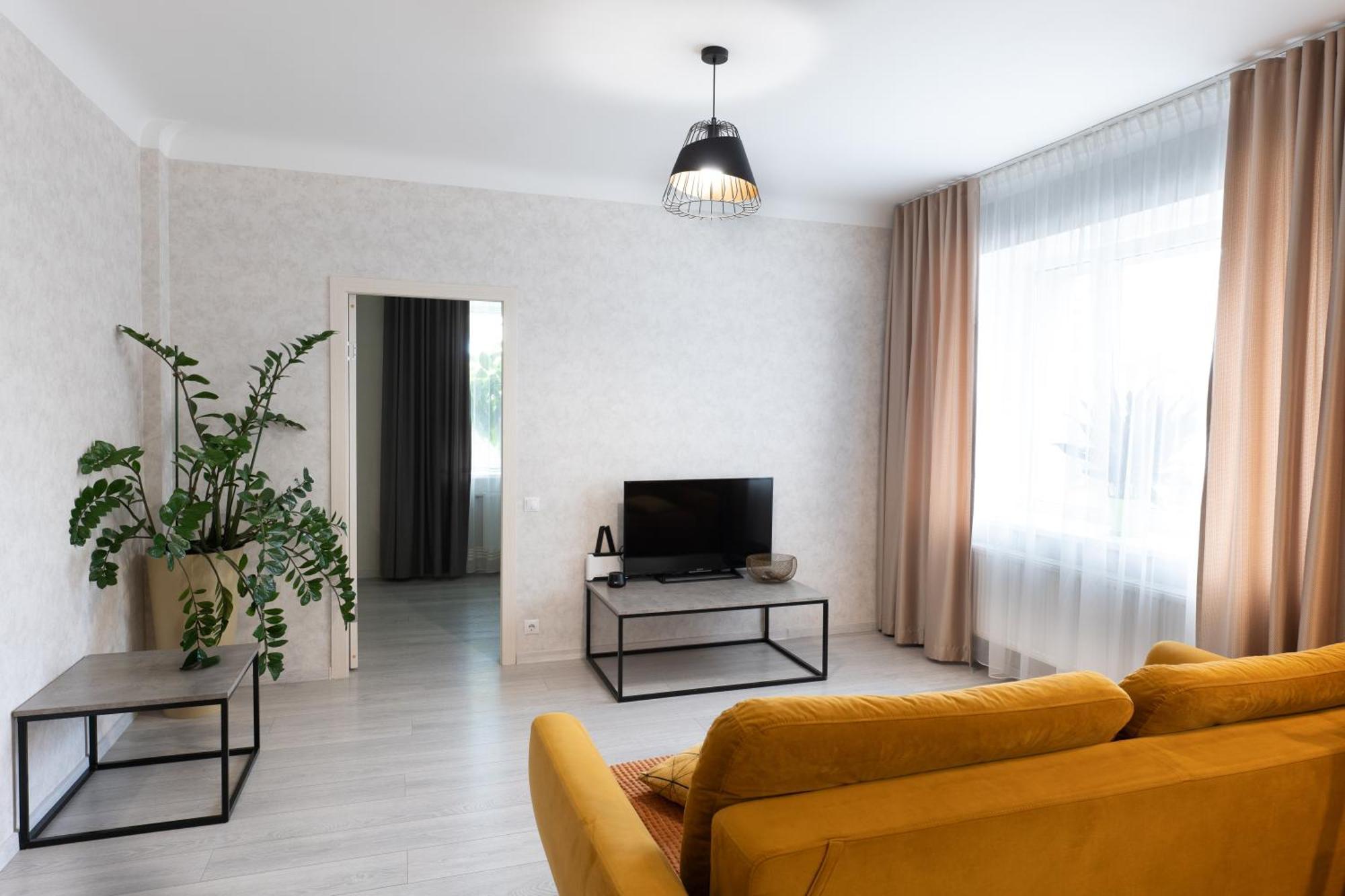 Centra apartamenti Elīza Limbazi Bagian luar foto
